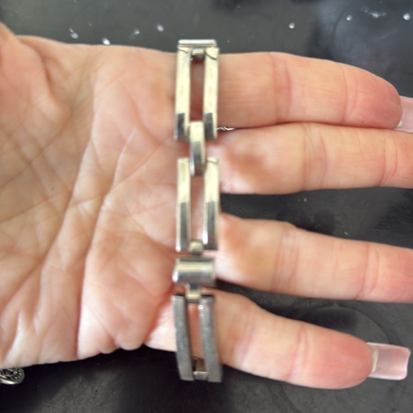 Sterling silver bracelets - Picture 2 of 7